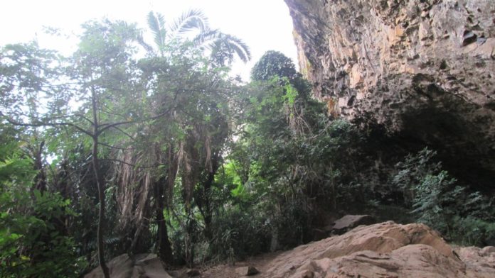 Grottes-Demvoh-chefferie-Fongo-Tongo-©RDC
