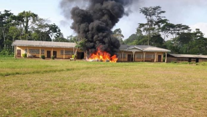 Cameroun : Le gouvernement étale les crimes des sécessionnistes contre le système éducatif