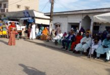 Cameroun : L’ Association Jeunesse Consciente offre 1500 kits scolaires à Douala