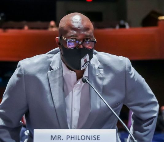 Etats-Unis : le frère de George Floyd implore le Congrès de “mettre un terme à la souffrance” des Afro-Américains