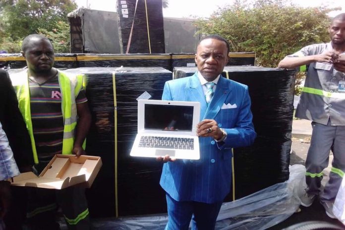 Don présidentiel de 500 000 ordinateurs aux étudiants : Fame Ndongo fait diversion