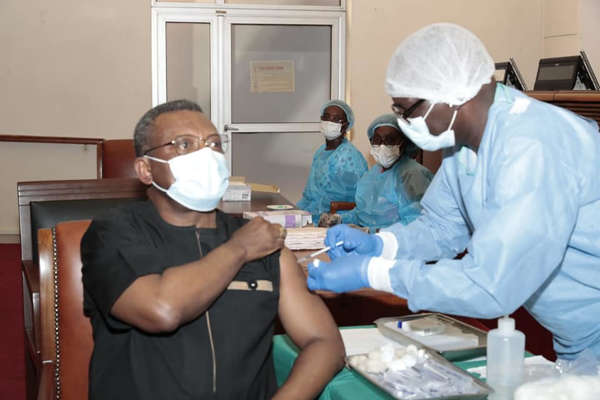 Lutte contre le covid-19 : Plus de 300.000 personnes déjà vaccinées au Cameroun