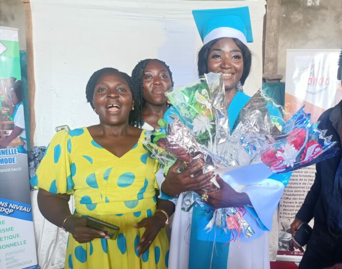 Cameroun – Style et mode : Aïsha Djougla affine ses capacités professionnelles