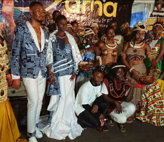 8ème édition du Yarha : Aïsha Djougla présente la collection Miroir Art Style