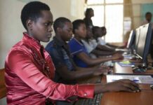 La Fondation Mastercard, United States International University-Africa et Arizona State University unissent leurs efforts pour renforcer les capacités d’apprentissage en ligne en Afrique et au-delà.