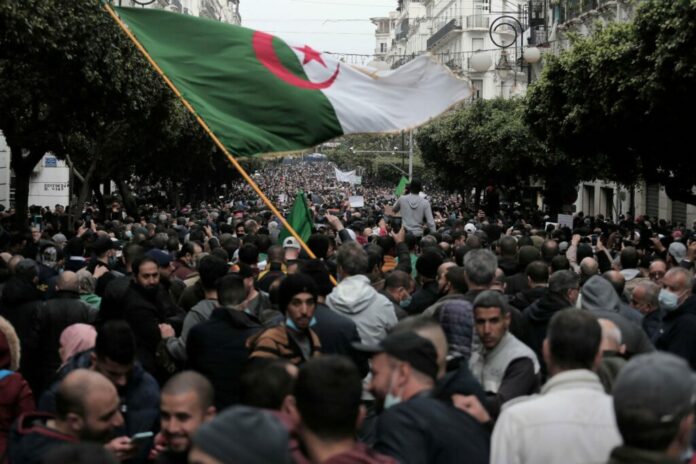 Algérie : Trois ans après le début du mouvement du Hirak , la répression se durcit