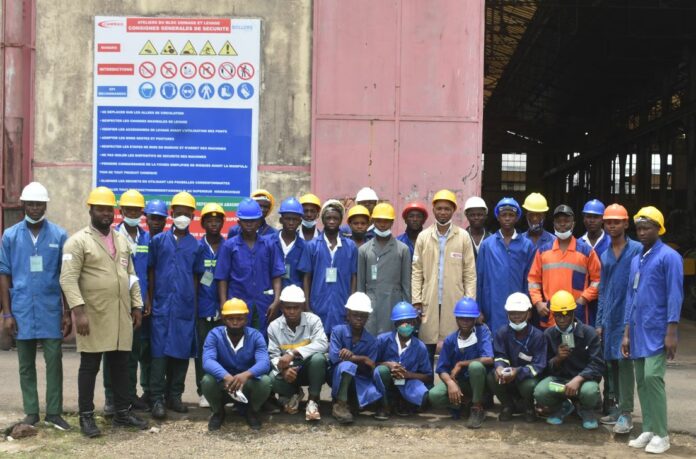 Formation jeune au Cameroun : des Lycéens en visite d’étude dans les ateliers de CAMRAIL