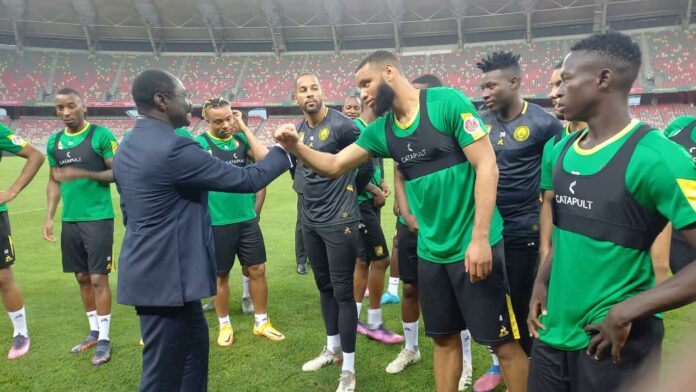 Première réaction de Narcisse Mouelle Kombi après la qualification des Lions Indomptables pour le Mondial Qatar 2022