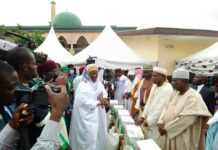 Mois de Ramadan 2022 : La Fondation « Table Ouverte » témoigne sa solidarité à la communauté musulmane de Yaoundé Mois de Ramadan 2022 : La Fondation « Table Ouverte » témoigne de solidarité à la communauté musulmane de Yaoundé