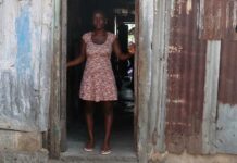 Apprendre à fabriquer et vendre des pâtisseries : un programme pour autonomiser de jeunes Libériennes vulnérables