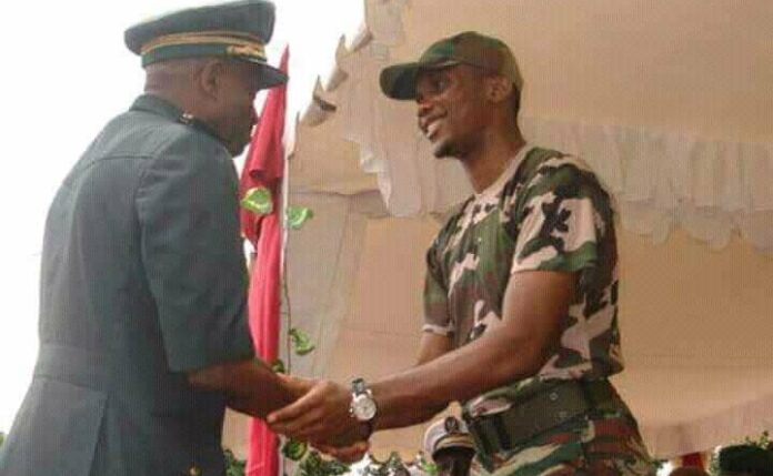 Tribune- Sa Majesté Célestin Bedzigui : « Il faut protéger le soldat Samuel Etoo Fils »