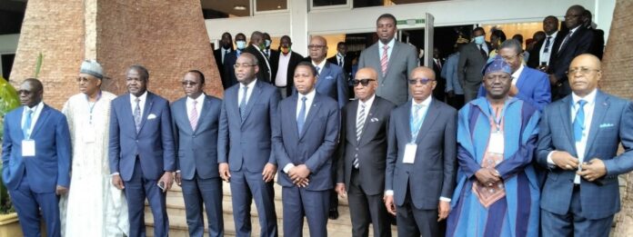 Administration territoriale : la situation socio-économique et sécuritaire des régions au cœur de la première conférence semestrielle des gouverneurs