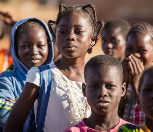 Afrique Occidentale et Centrale : plus de 12.400 écoles fermées l’an dernier à cause de l’insécurité