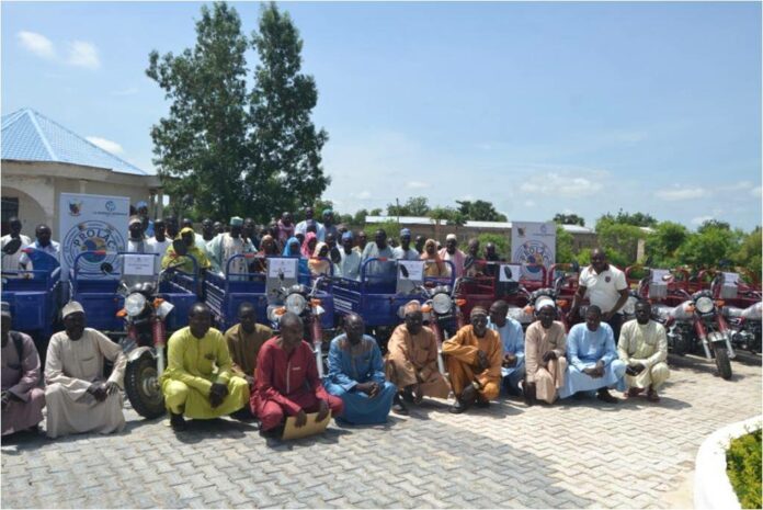 PROLAC-Cameroun remet des équipements agricoles aux Organisations de producteurs du Logone et Chari
