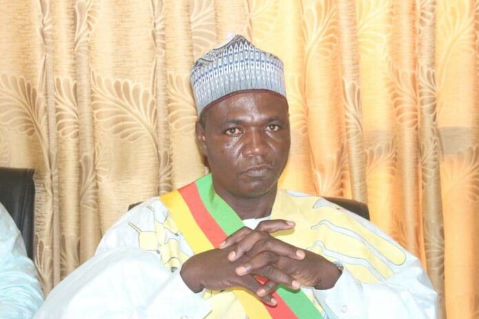 Violence au Cameroun : Le Maire de la ville de Maroua Sali Babani bastonne la responsable du PNDP