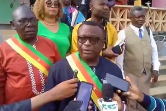 Pénurie d’eau potable au Cameroun : Les populations de Bokito en détresse, le Maire Zachée Amatagana donne des assurances