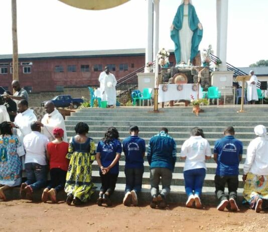 Eglise catholique – Sanctuaire d’Etoudi : Le Père Jean Augustin Otu Ntolo annonce une messe pour les malades