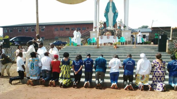 Eglise catholique – Sanctuaire d’Etoudi : Le Père Jean Augustin Otu Ntolo annonce une messe pour les malades