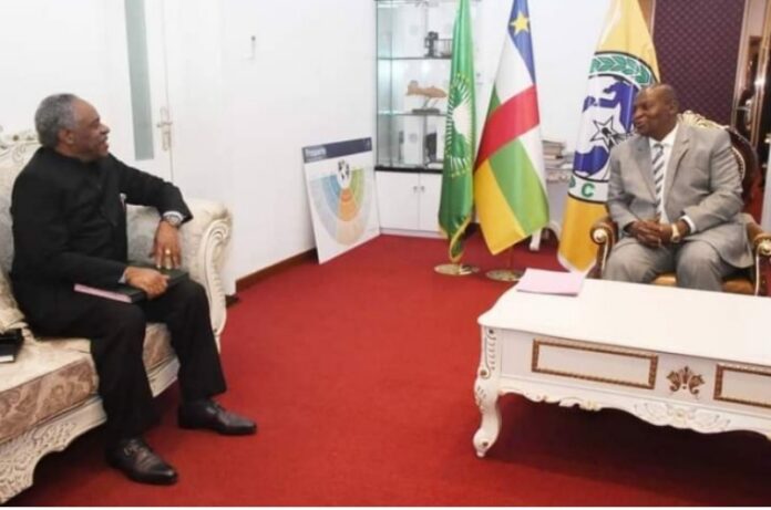 CEMAC : Le président de la Commission Baltasar Engonga Edjo’o reçu par Faustin Archange Touadéra