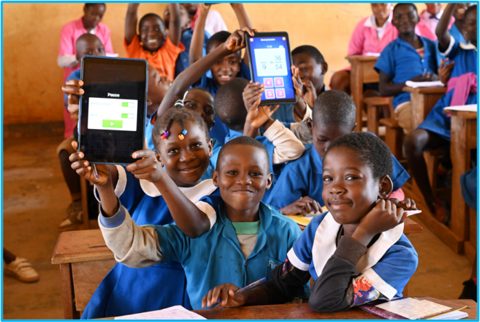 Initiative Connect My School : UNICEF Cameroun inaugure le e-container de l’école primaire de Mokolo, à Bertoua