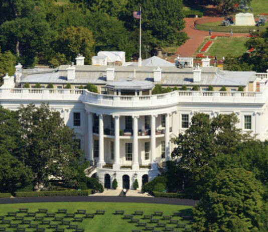 Ramadan : le président américain contourne le terme « musulman » dans son message officiel et offre ses prières pour “l’unité et la paix à travers le monde”