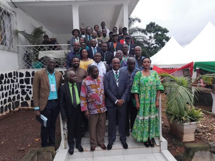Cameroun : Le Parti des Démocrates Camerounais ( PDC ) d’André-Marie Mbida fait son come-back politique, Simon-Pierre Ombga Mbida désigné nouveau président du parti