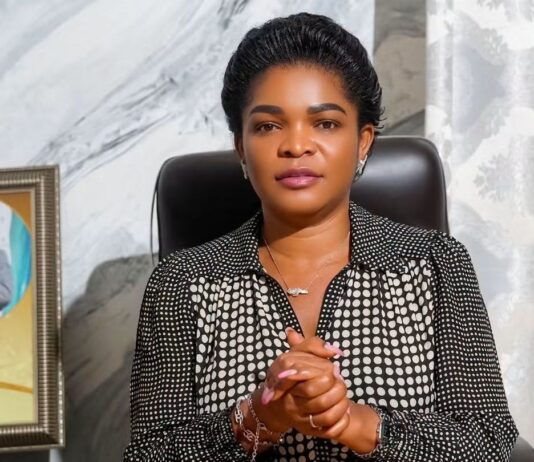 Cameroun – Crescence Baboké : la réponse sanglante d’une « femme d’affaires et de foi » face au tribunal des réseaux sociaux