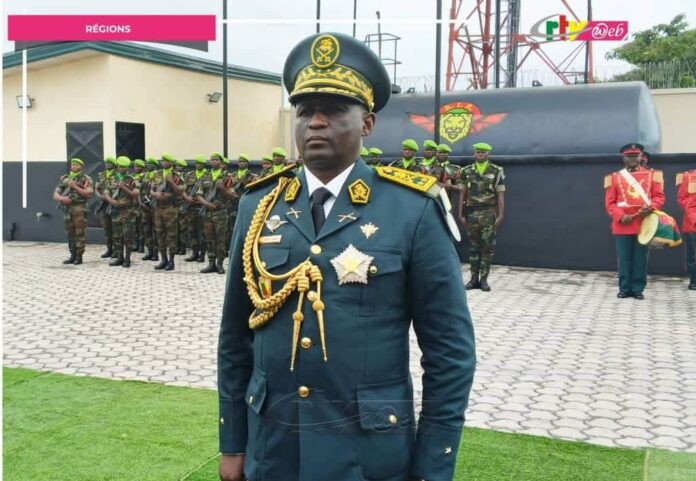 Cameroun : le Général de Brigade Ngolo Ngomba Tobie Gabriel élevé au rang de Grand Officier de l’Ordre de la Valeur