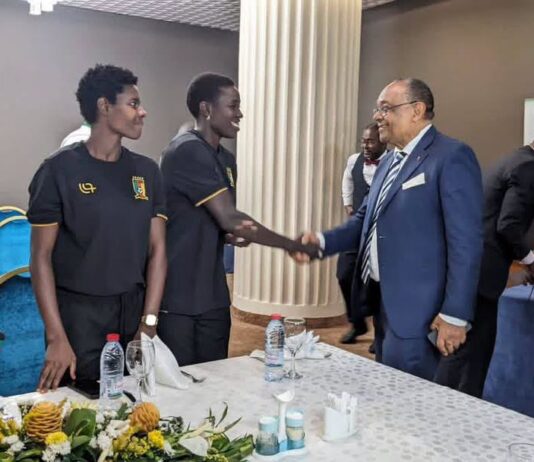 Lionnes indomptables : Grégoire Owona célèbre les championnes d’Afrique