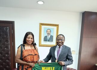 FOOTBALL FÉMININ : Valentine Nguele reçue par le ministre de l’Eau et de l’Énergie